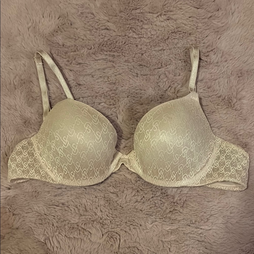 Victorias Secret Cream Lace Bra